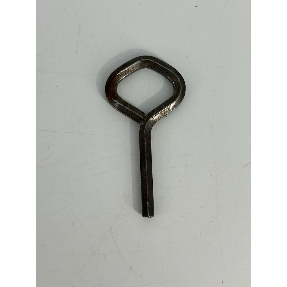 Vintage Standard Hex Dogging Key - Picture 2 of 7